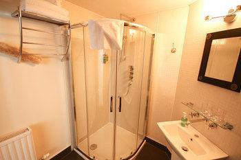 Quinlan & Cooke Boutique Townhouse Hotell Cahersiveen Exteriör bild